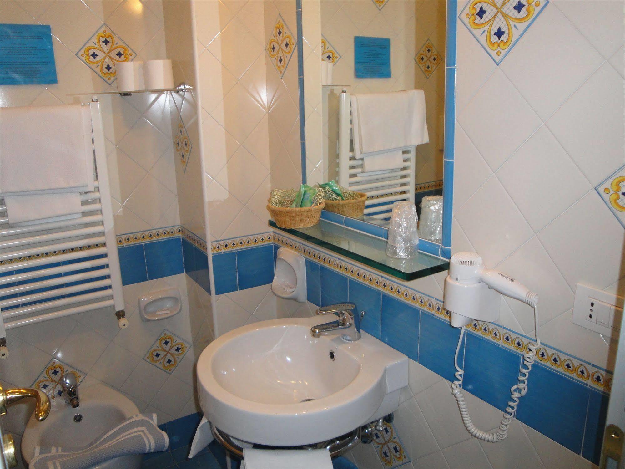 Meuble Casa Mannini Rooms Майори Екстериор снимка